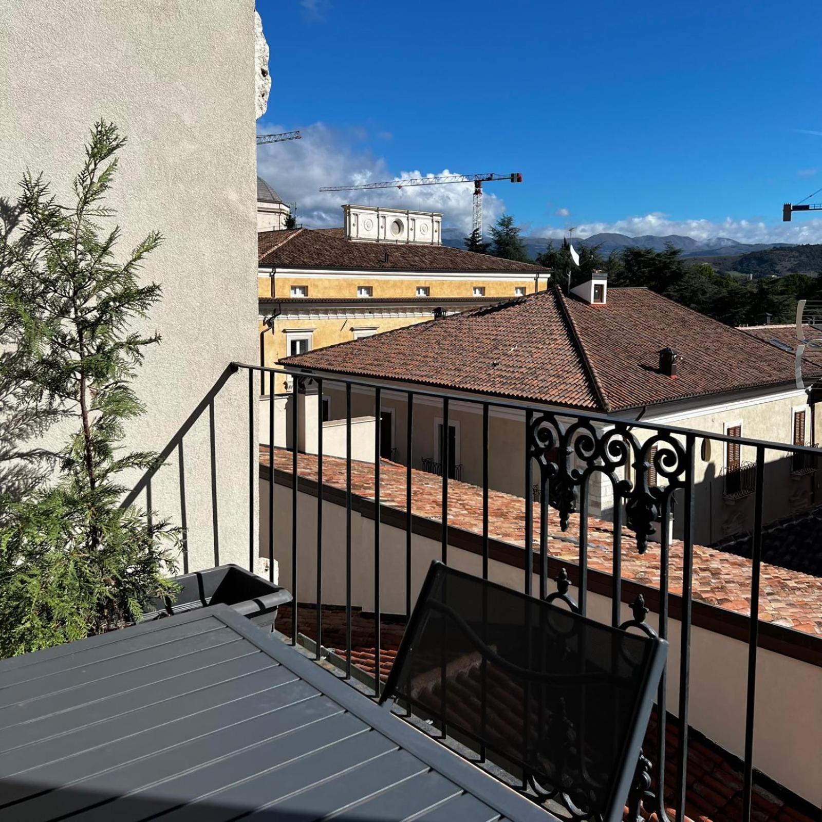 Apartmán Antica Dimora San Crisante - Centro Storico LʼAquila Exteriér fotografie